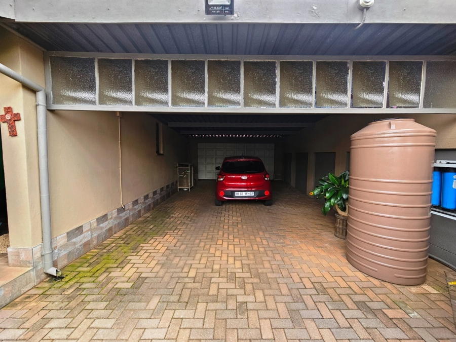 4 Bedroom Property for Sale in Montana Gauteng