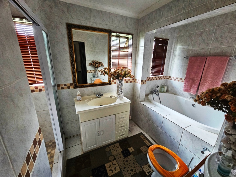 4 Bedroom Property for Sale in Montana Gauteng