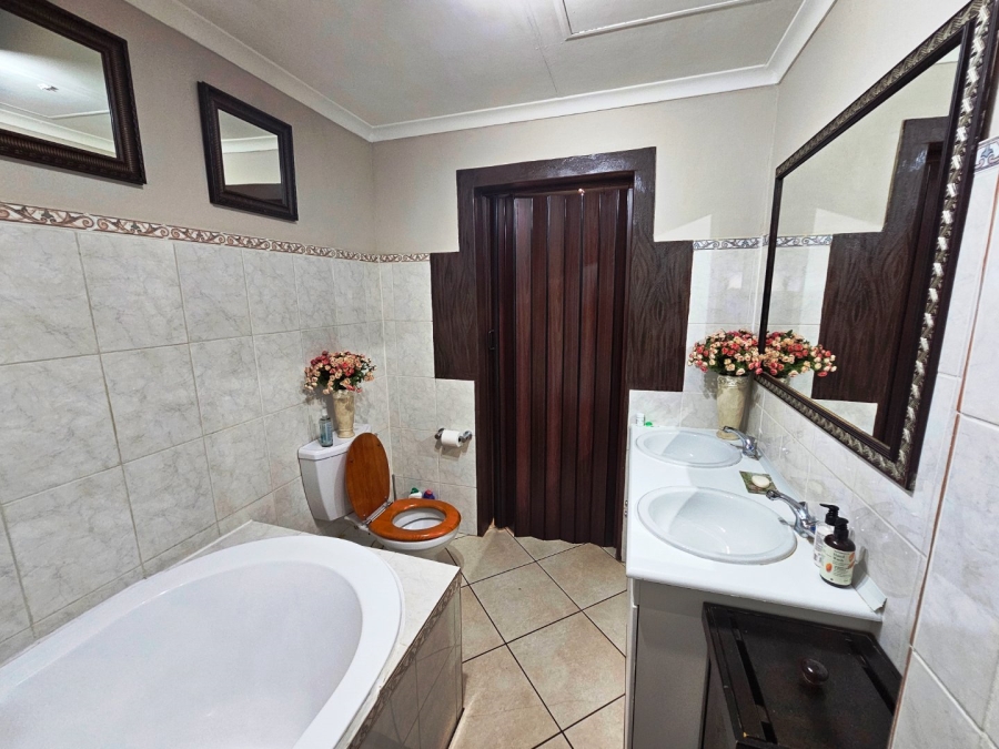 4 Bedroom Property for Sale in Montana Gauteng