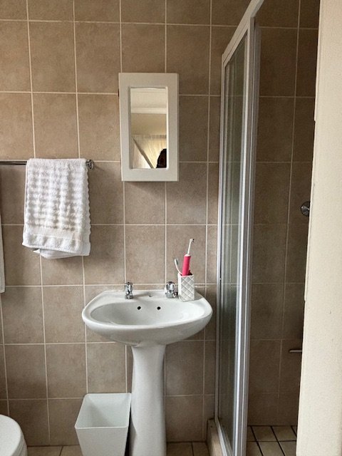 To Let 2 Bedroom Property for Rent in Strubensvallei Gauteng