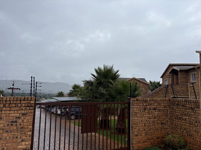 To Let 2 Bedroom Property for Rent in Strubensvallei Gauteng