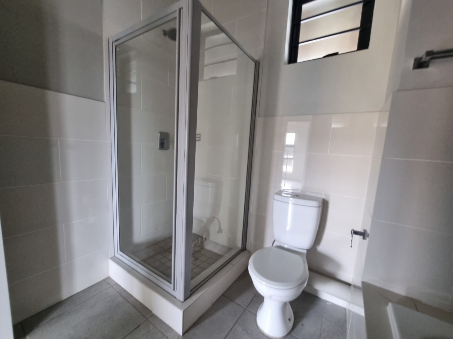 2 Bedroom Property for Sale in Rooihuiskraal North Gauteng