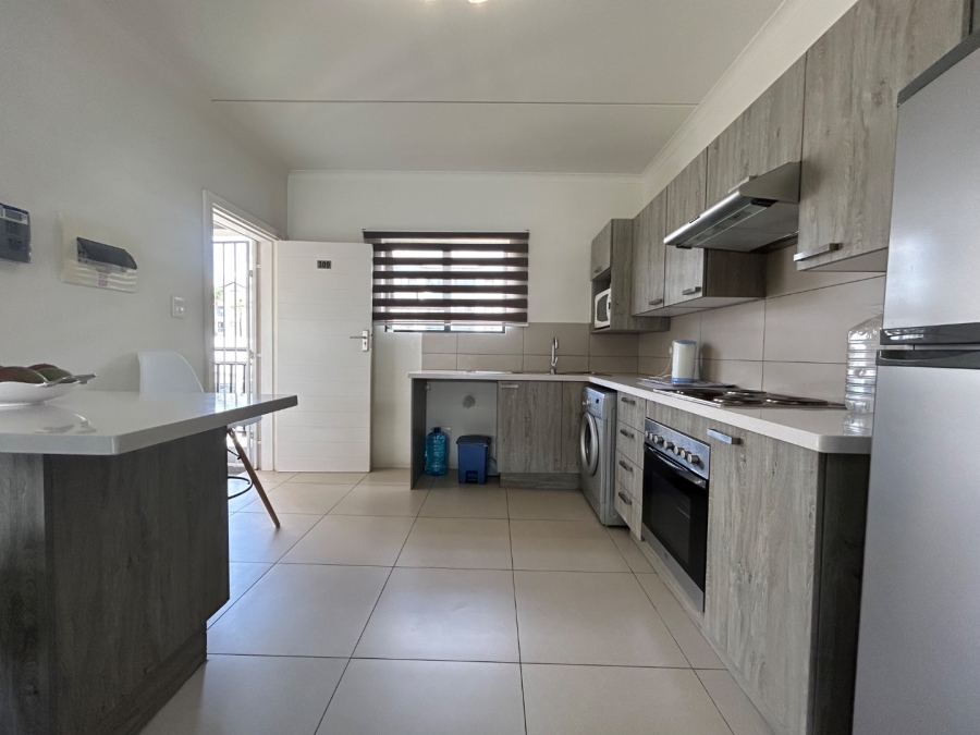 2 Bedroom Property for Sale in Erand Gardens Gauteng