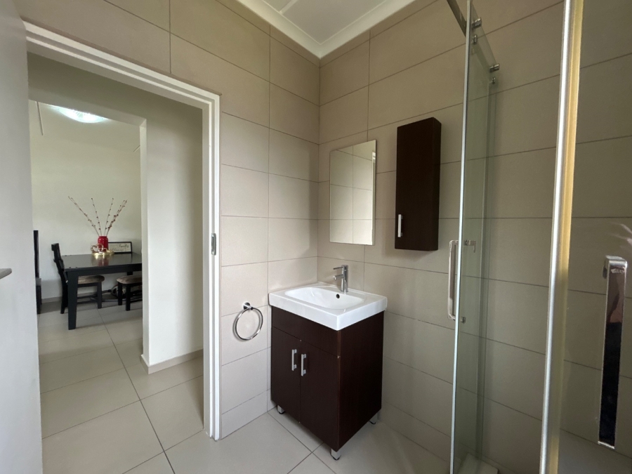 2 Bedroom Property for Sale in Erand Gardens Gauteng