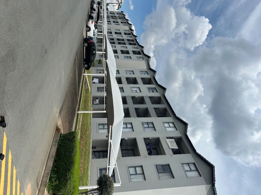 2 Bedroom Property for Sale in Erand Gardens Gauteng