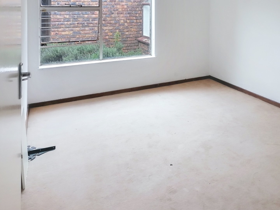 5 Bedroom Property for Sale in Northwold Gauteng