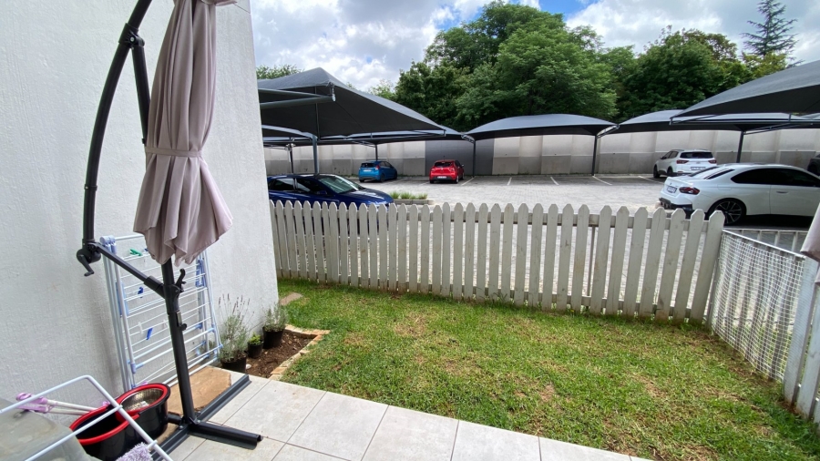 2 Bedroom Property for Sale in Broadacres Gauteng