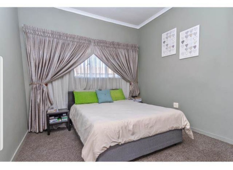 To Let 2 Bedroom Property for Rent in Noordhang Gauteng