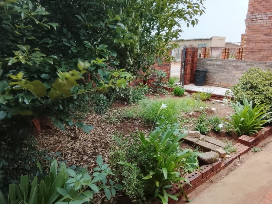 2 Bedroom Property for Sale in Vosloorus Gauteng