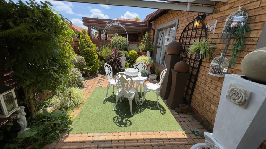 3 Bedroom Property for Sale in Montana Tuine Gauteng