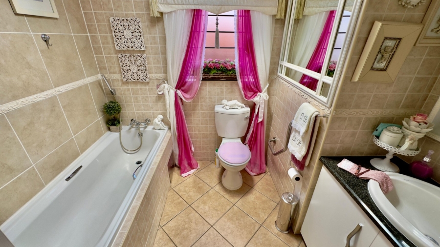 3 Bedroom Property for Sale in Montana Tuine Gauteng