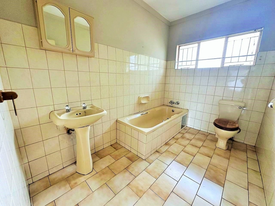 4 Bedroom Property for Sale in Wierda Park Gauteng