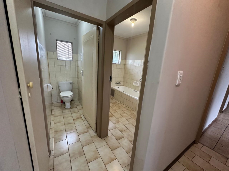 4 Bedroom Property for Sale in Wierda Park Gauteng