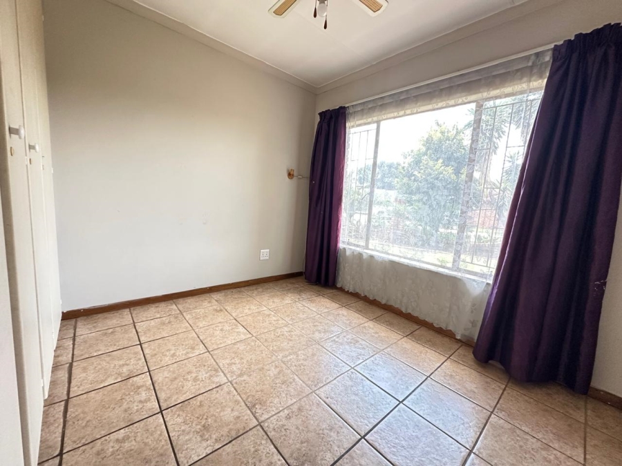 4 Bedroom Property for Sale in Wierda Park Gauteng