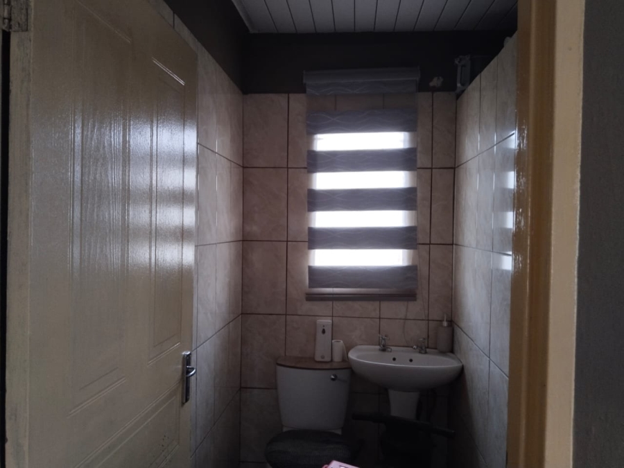 7 Bedroom Property for Sale in Vosloorus Gauteng