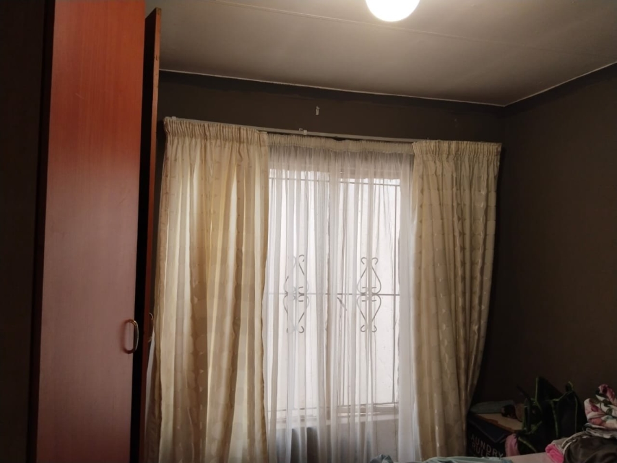 7 Bedroom Property for Sale in Vosloorus Gauteng