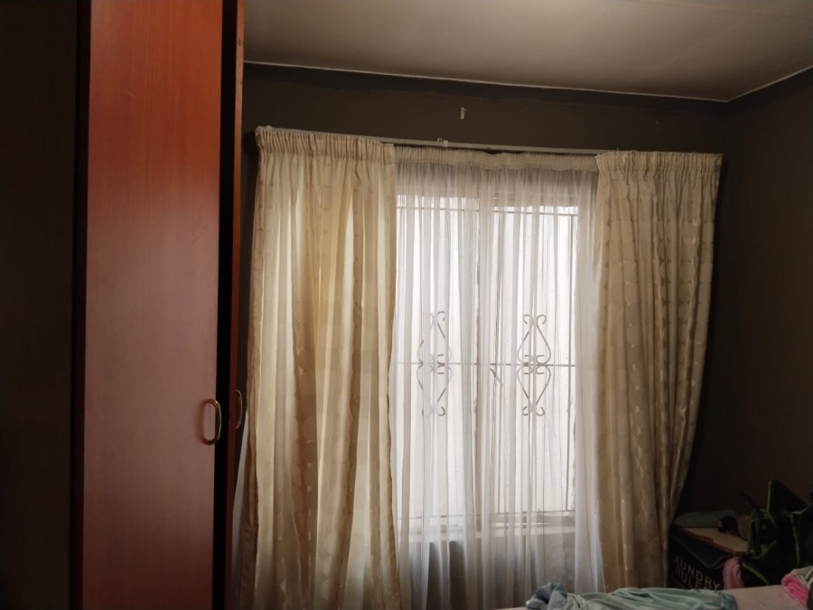 7 Bedroom Property for Sale in Vosloorus Gauteng