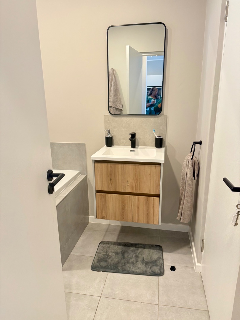 To Let 1 Bedroom Property for Rent in Bryanston Gauteng