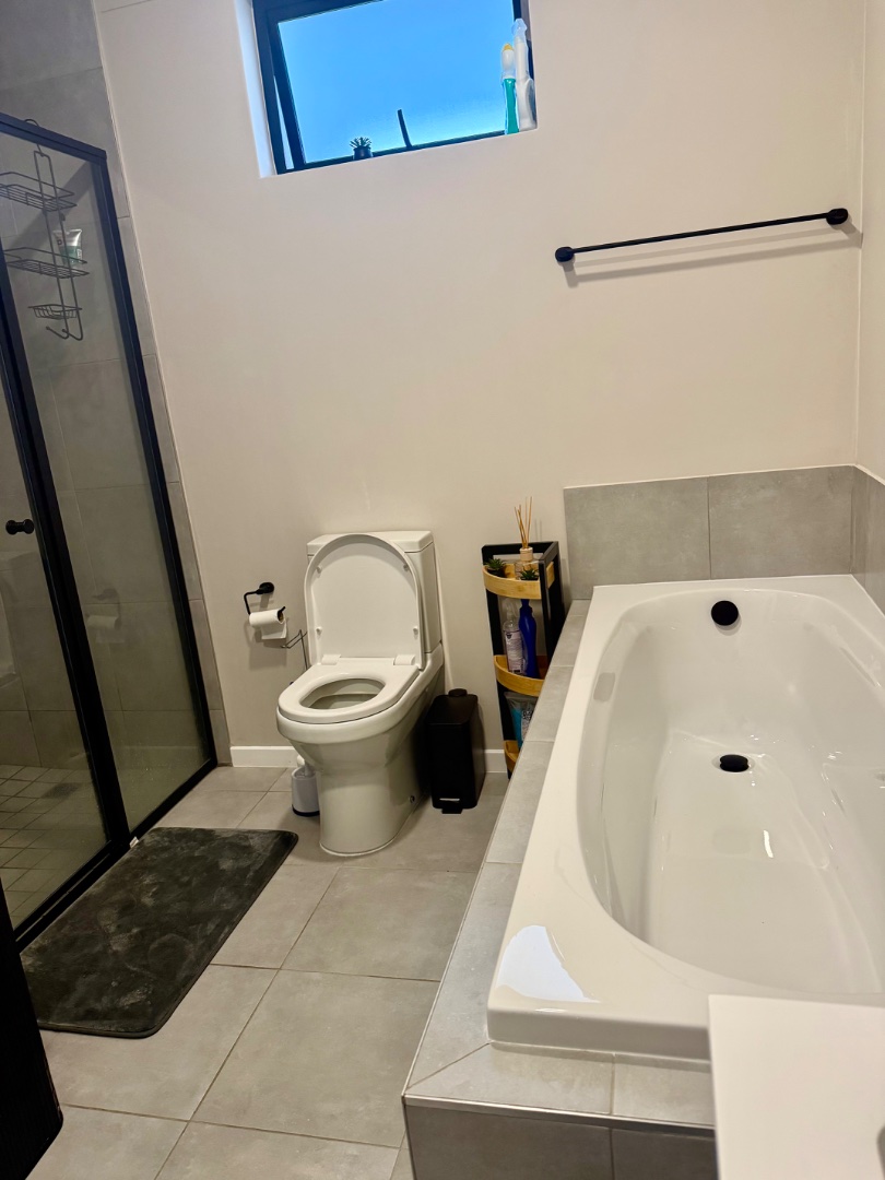 To Let 1 Bedroom Property for Rent in Bryanston Gauteng