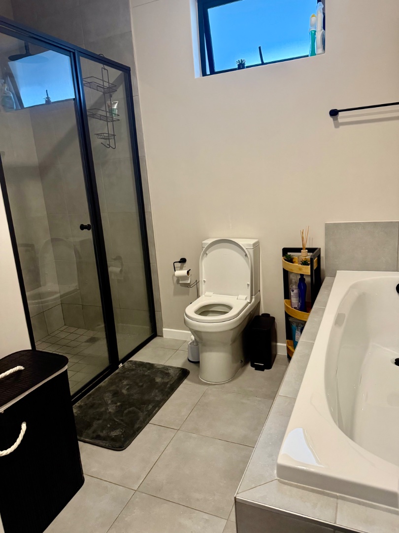 To Let 1 Bedroom Property for Rent in Bryanston Gauteng