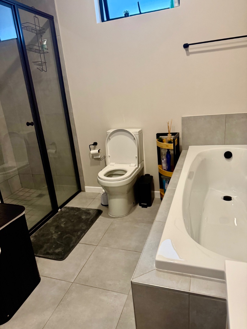 To Let 1 Bedroom Property for Rent in Bryanston Gauteng