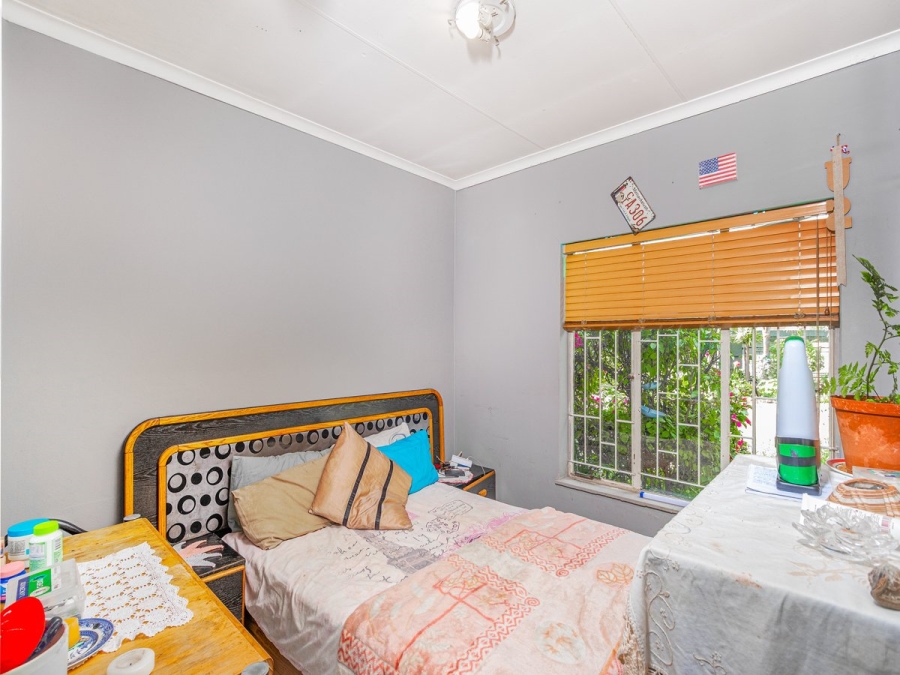 5 Bedroom Property for Sale in Rooihuiskraal North Gauteng