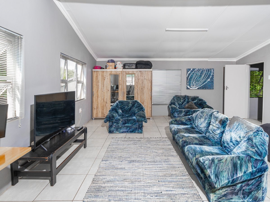 5 Bedroom Property for Sale in Rooihuiskraal North Gauteng