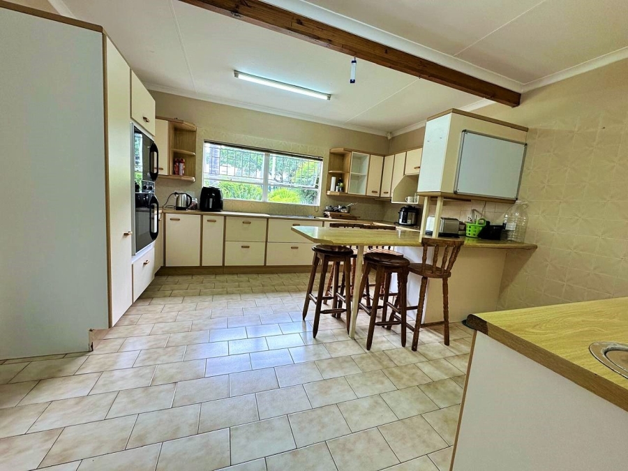 6 Bedroom Property for Sale in Hennopspark Gauteng