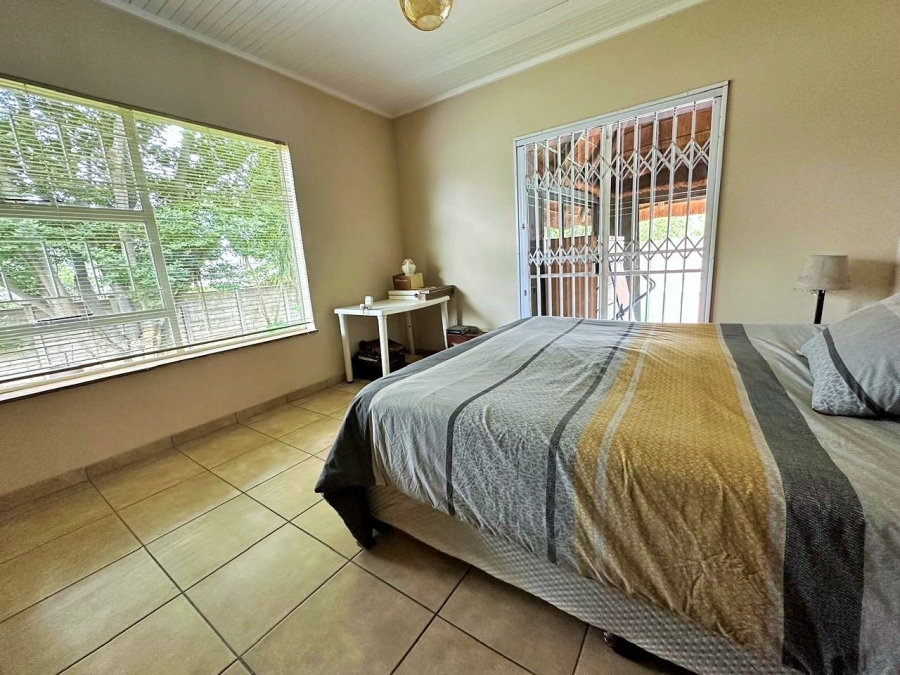 6 Bedroom Property for Sale in Hennopspark Gauteng