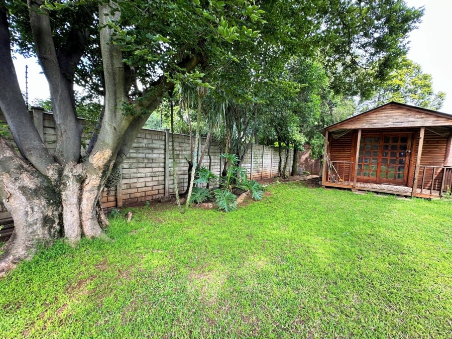 6 Bedroom Property for Sale in Hennopspark Gauteng