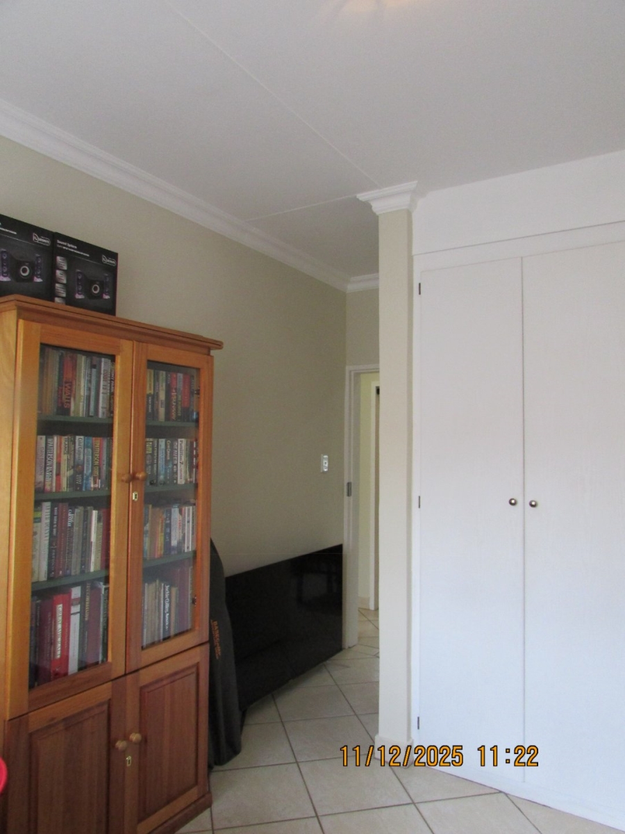 2 Bedroom Property for Sale in Erasmus Gauteng