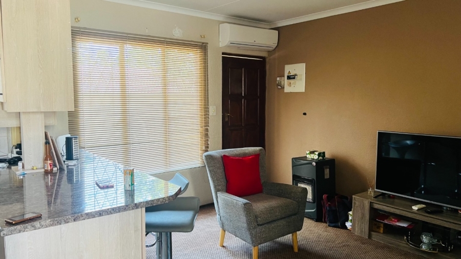 To Let 3 Bedroom Property for Rent in Country View Gauteng