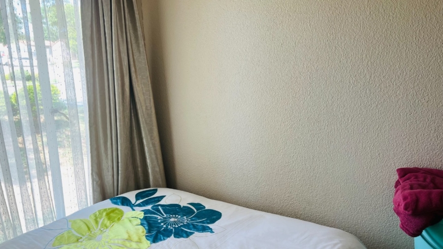 To Let 3 Bedroom Property for Rent in Country View Gauteng