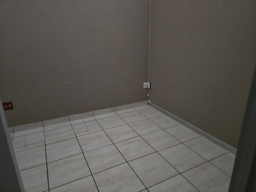 To Let commercial Property for Rent in Benoni Central Gauteng