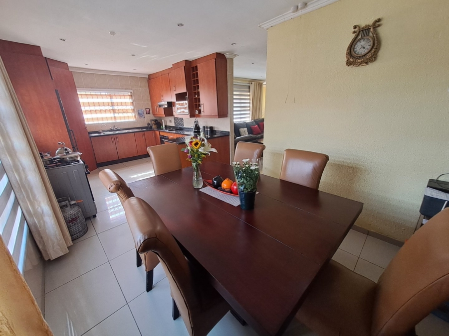 3 Bedroom Property for Sale in Ormonde View Gauteng