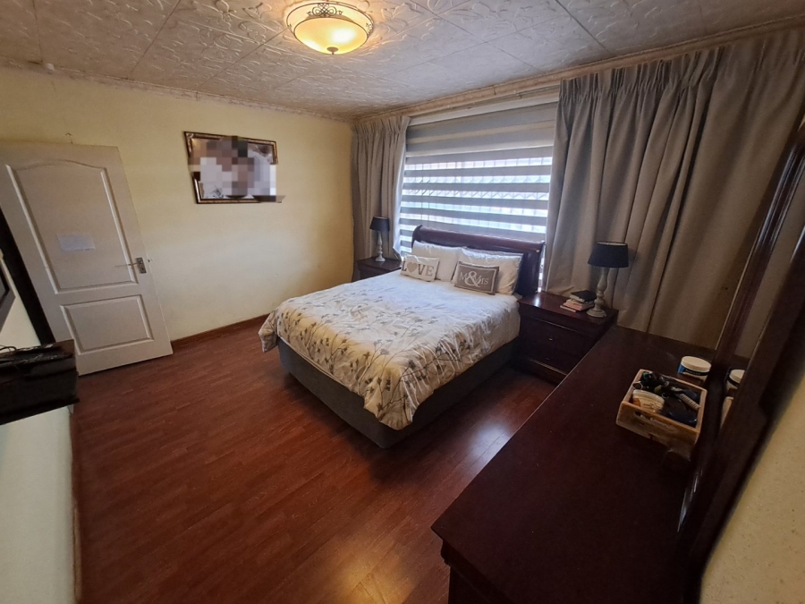 3 Bedroom Property for Sale in Ormonde View Gauteng