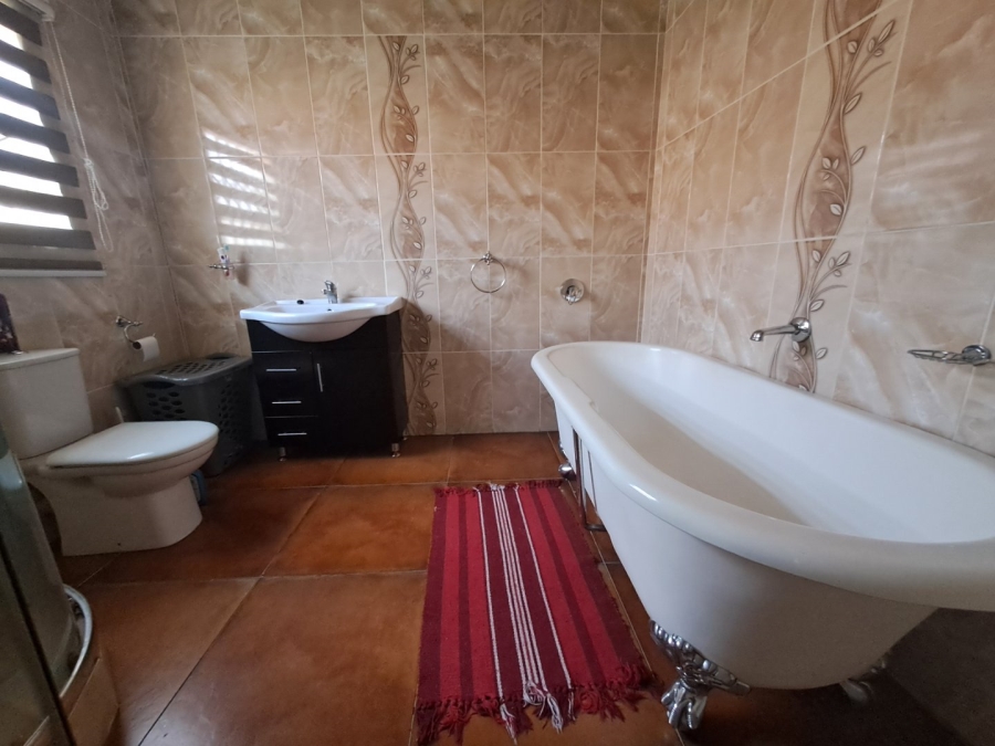 3 Bedroom Property for Sale in Ormonde View Gauteng