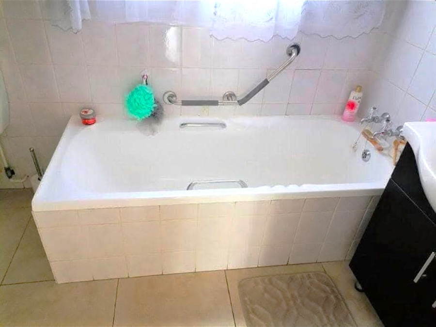 2 Bedroom Property for Sale in Impala Park Gauteng