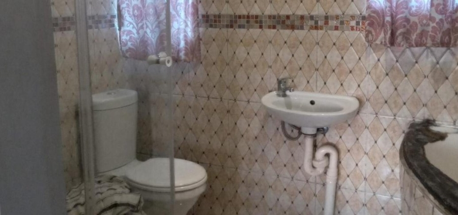 3 Bedroom Property for Sale in Clayville Gauteng