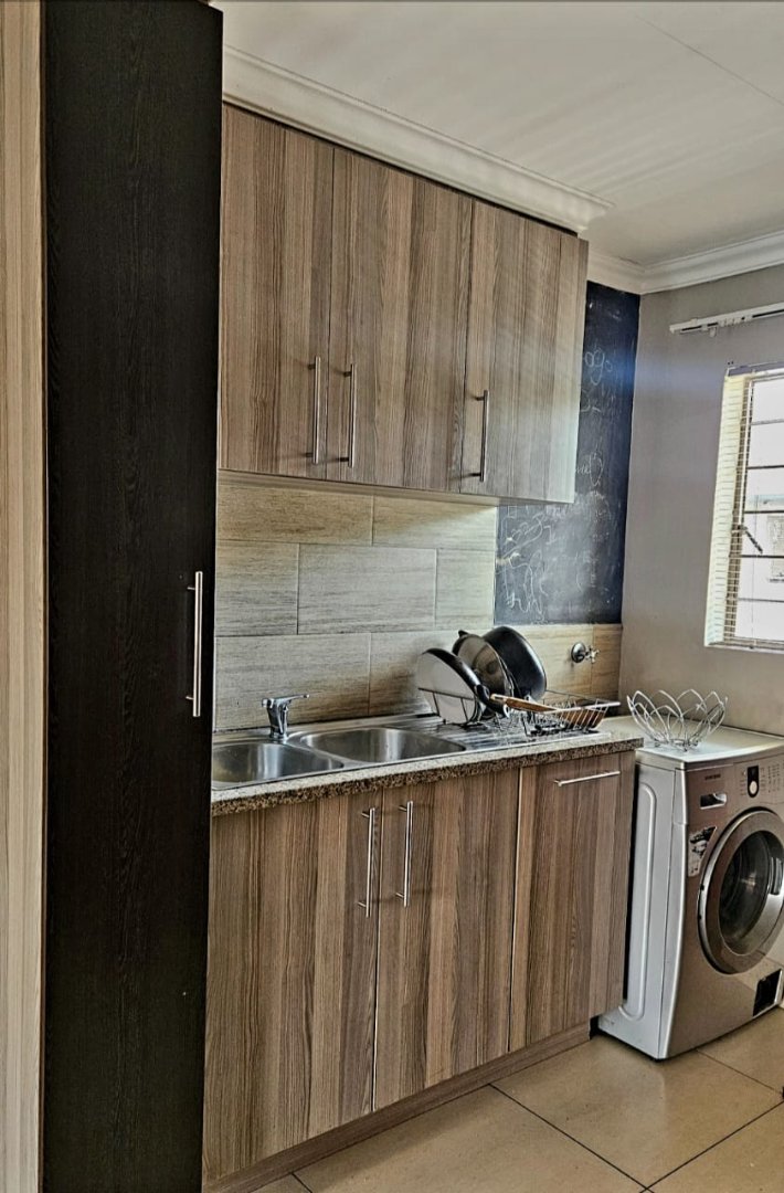 To Let 2 Bedroom Property for Rent in Pretoria North Gauteng