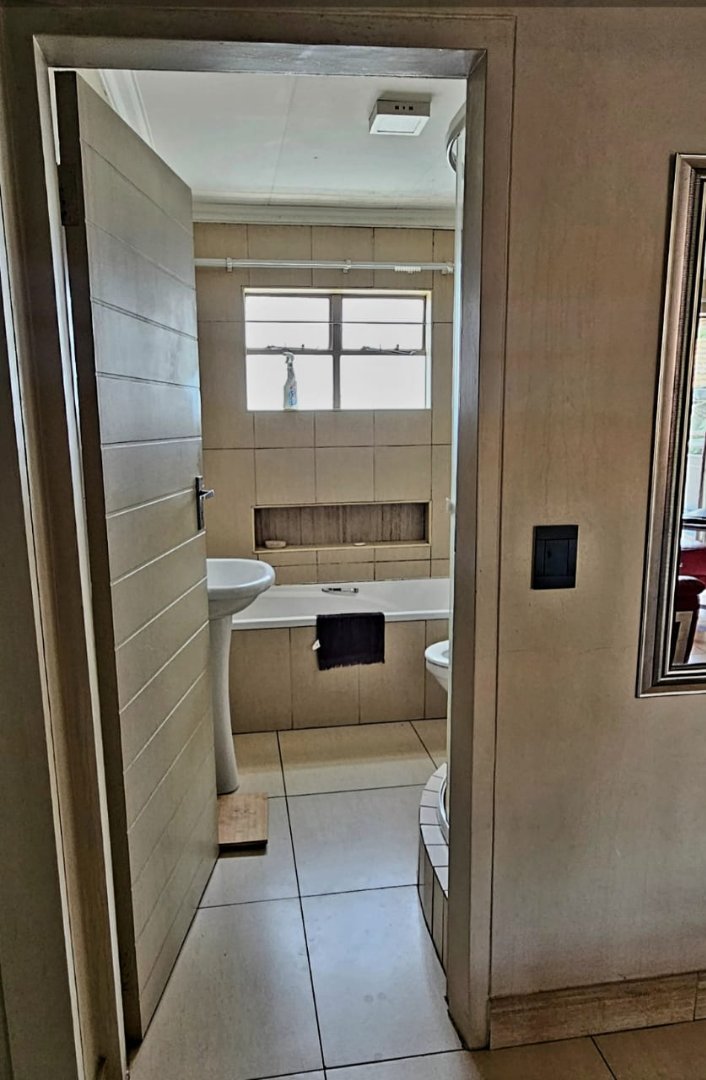 To Let 2 Bedroom Property for Rent in Pretoria North Gauteng