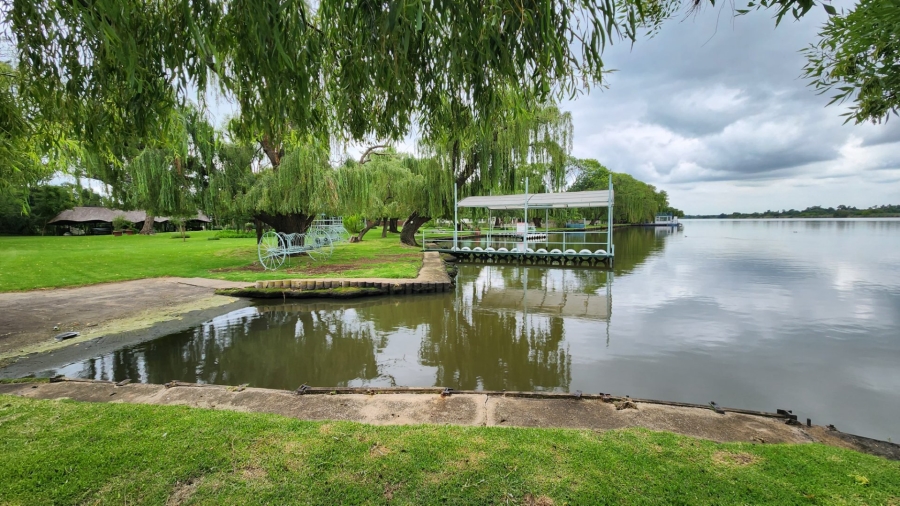 Commercial Property for Sale in Kaalplaats West Gauteng