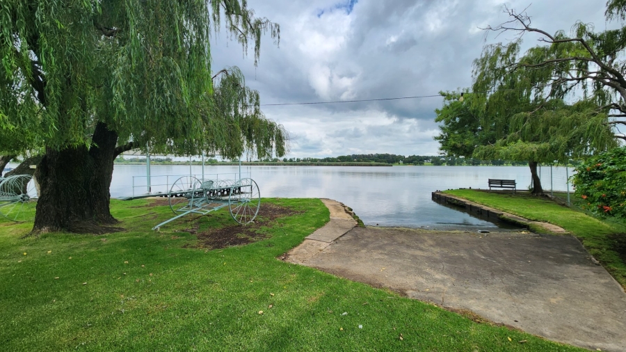 Commercial Property for Sale in Kaalplaats West Gauteng