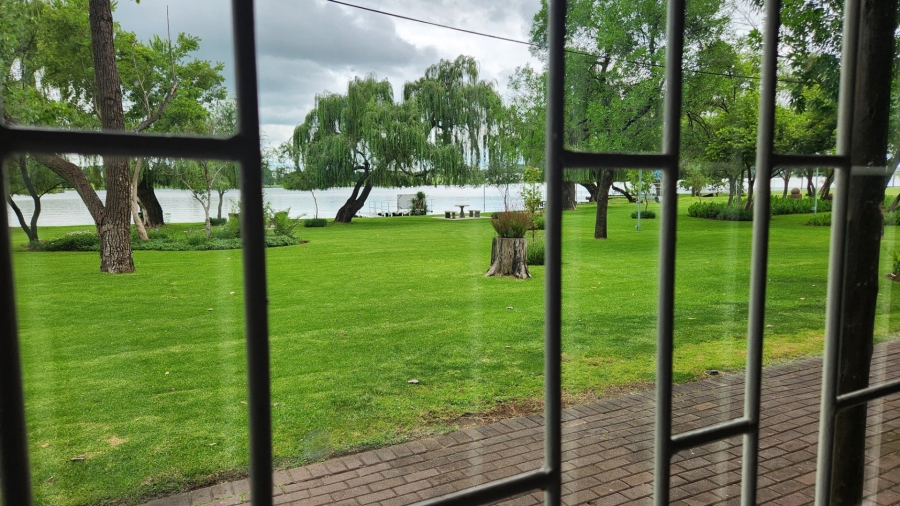 Commercial Property for Sale in Kaalplaats West Gauteng