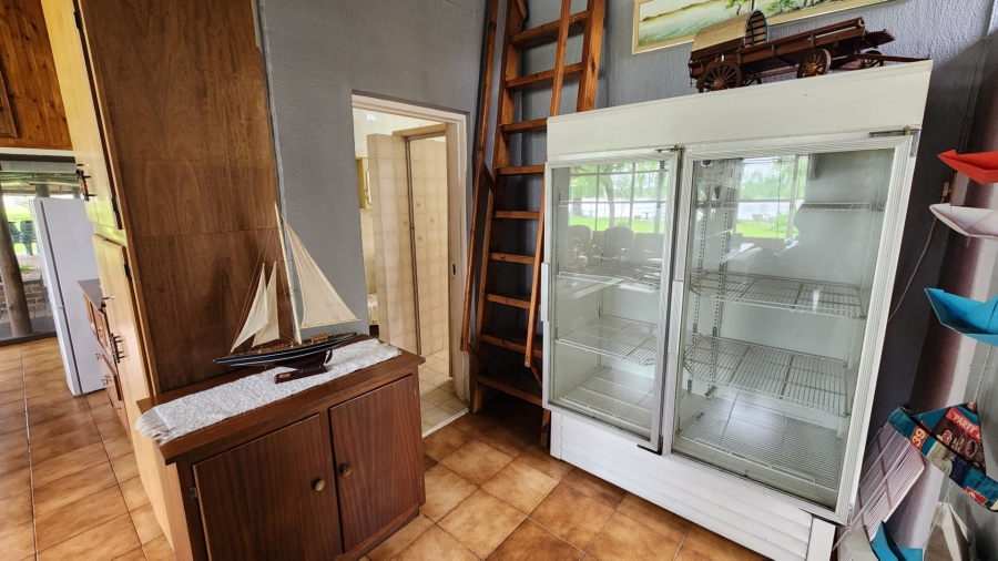 Commercial Property for Sale in Kaalplaats West Gauteng