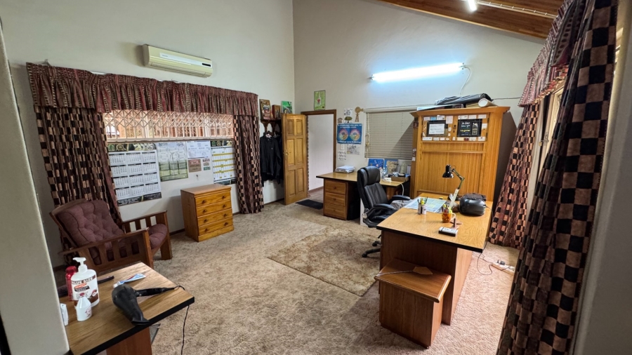 Commercial Property for Sale in Kaalplaats West Gauteng