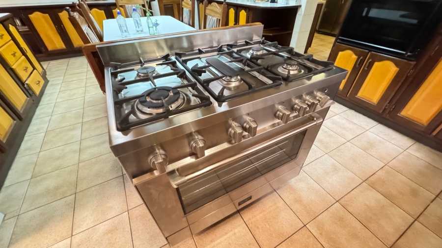 Commercial Property for Sale in Kaalplaats West Gauteng