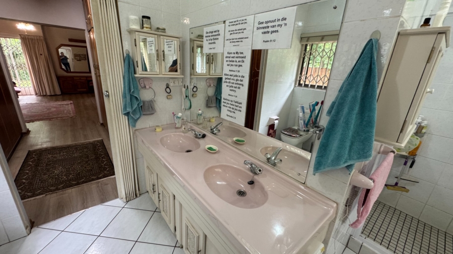 Commercial Property for Sale in Kaalplaats West Gauteng