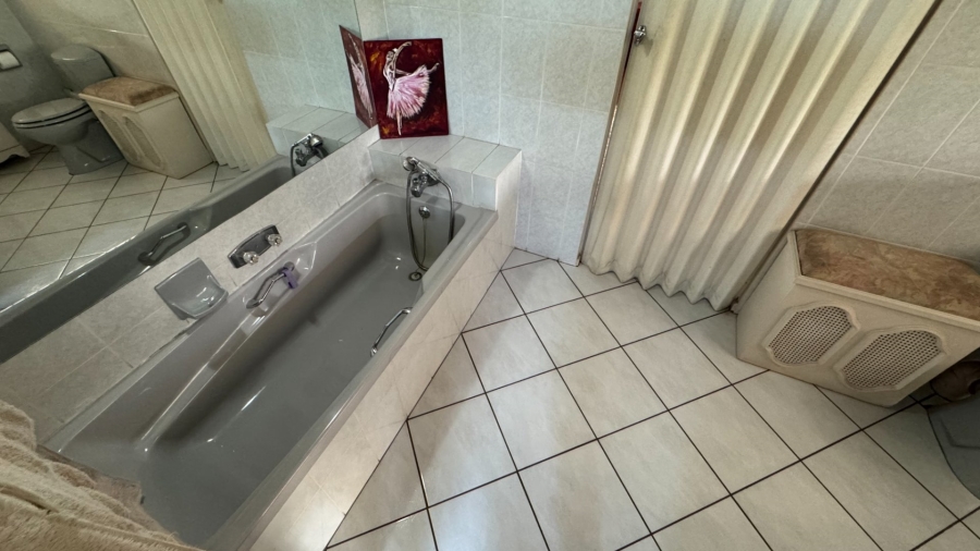 Commercial Property for Sale in Kaalplaats West Gauteng