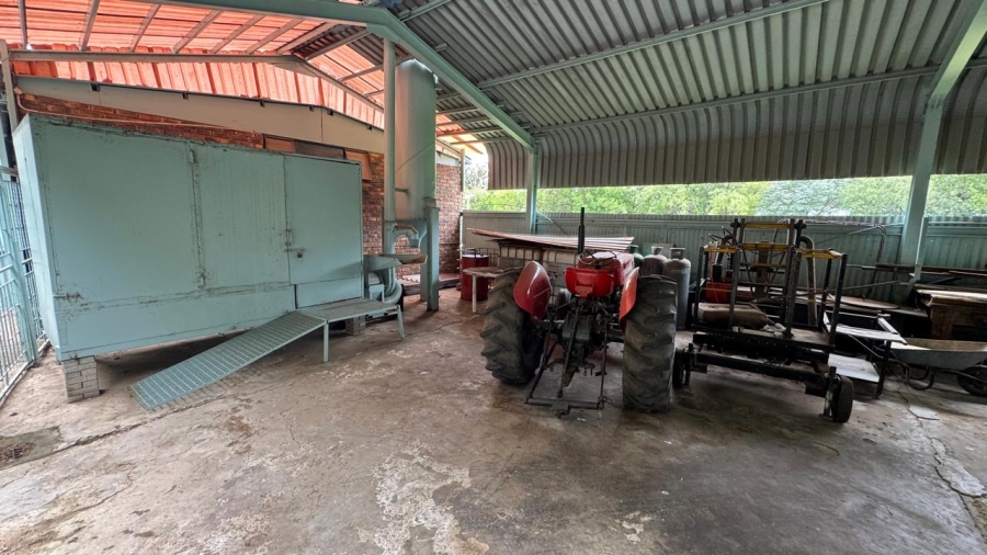 Commercial Property for Sale in Kaalplaats West Gauteng